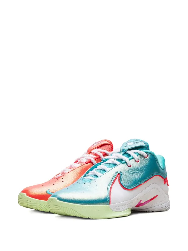 Nike LeBron 22 
