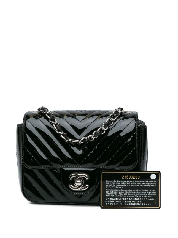 CHANEL Pre-Owned 2020 Mini Square Classic Patent Chevron Flap