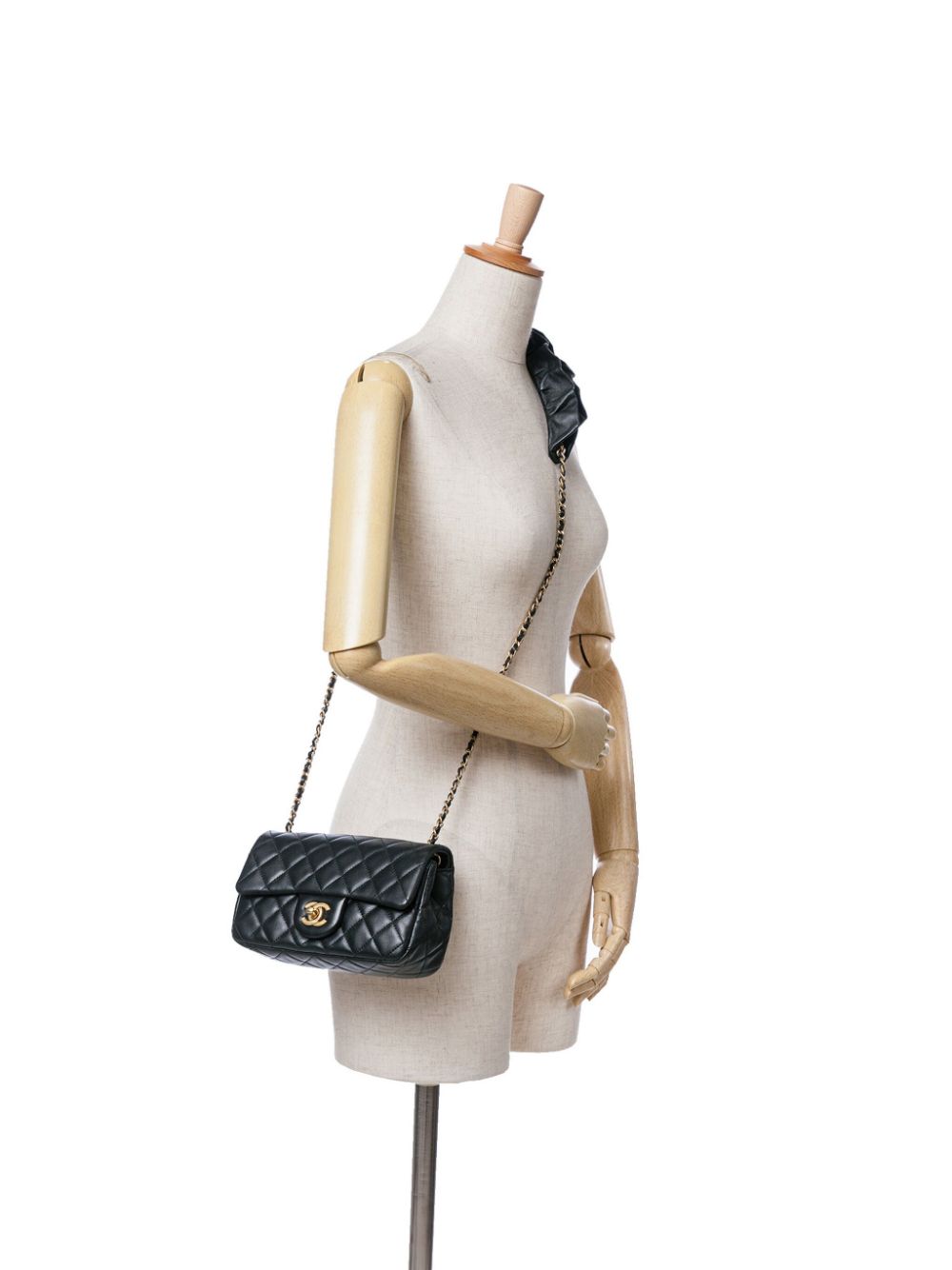 Pre-owned Chanel 2020 Mini Rectangular Lambskin Romance Flap Crossbody Bag In 黑色