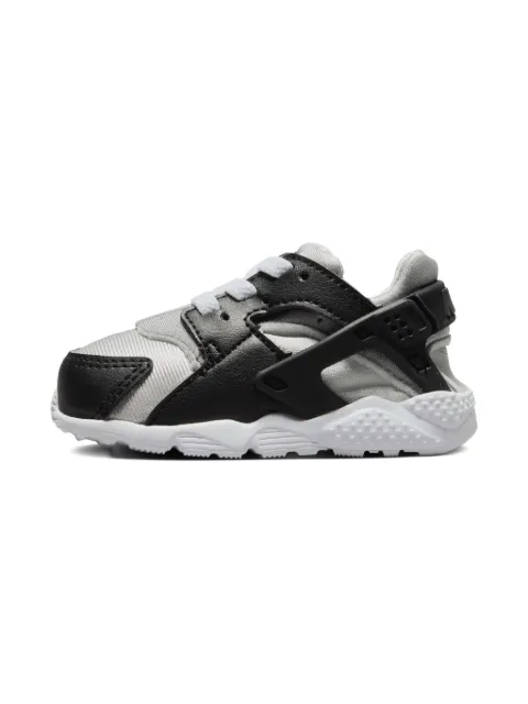 Nike Kids Huarache Run “Black/Neutral Grey” スニーカー