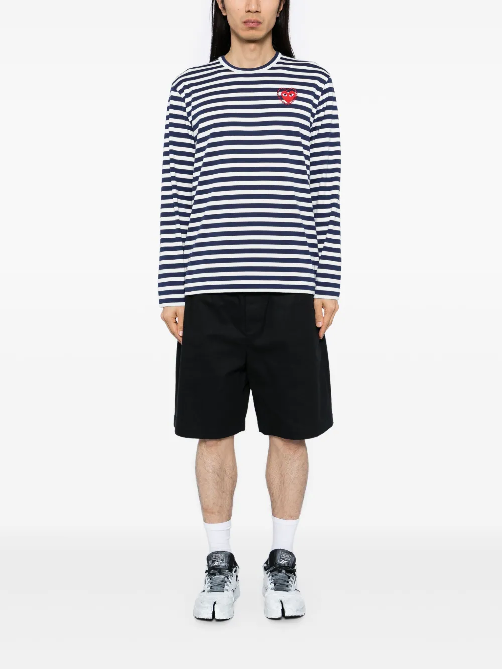 Comme Des Garçons Play playera con motivo de rayas | Playeras | Image 2