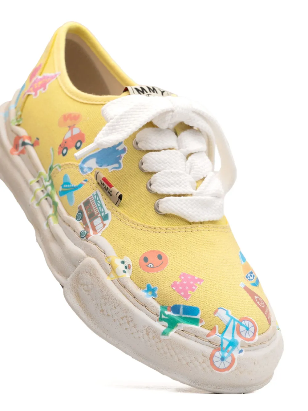 Maison MIHARA YASUHIRO Baker low-top sneakers met print Geel