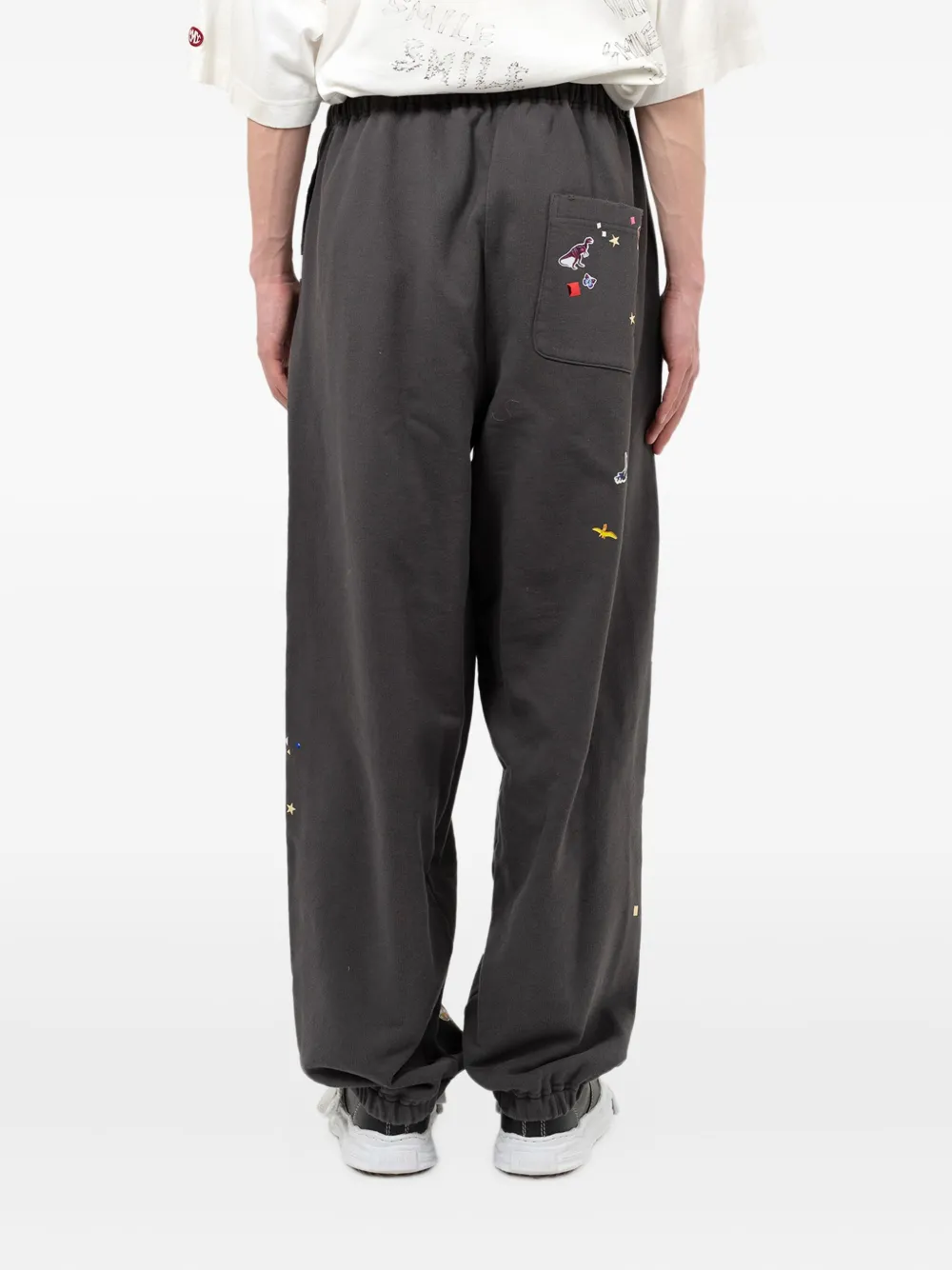 Maison MIHARA YASUHIRO Joggingbroek met borduurwerk Zwart
