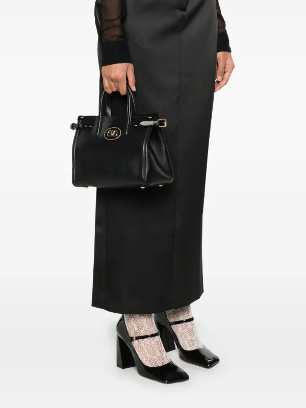 VALENTINO GARAVANI ブラック　ミニトートバッグ Valentino Garavani Small Antibes Tote Bag | Black | FARFETCH