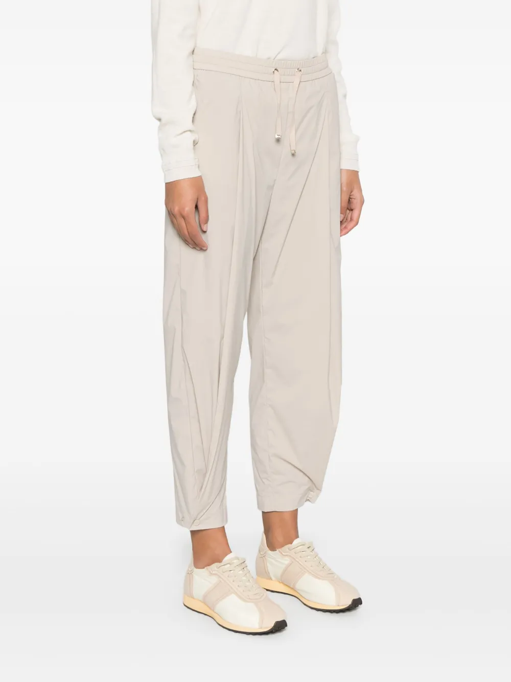 Herno Broek met toelopende pijpen Beige