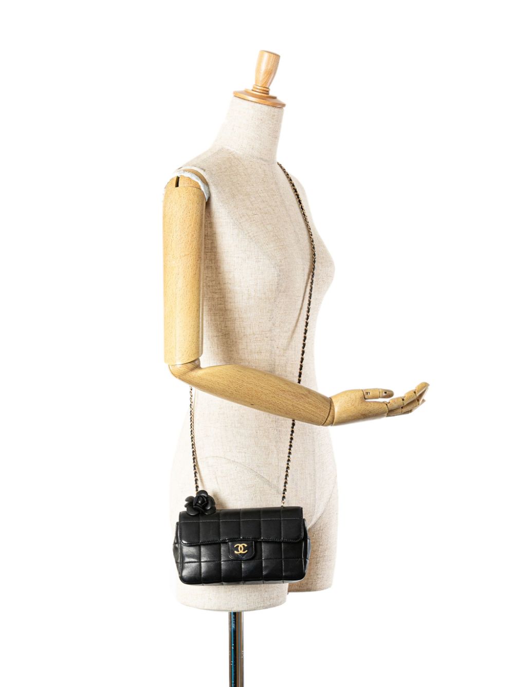 CHANEL Pre-Owned 2003-2004 Extra Mini Chocolate Bar Camellia Lambskin Flap crossbody bag - Zwart