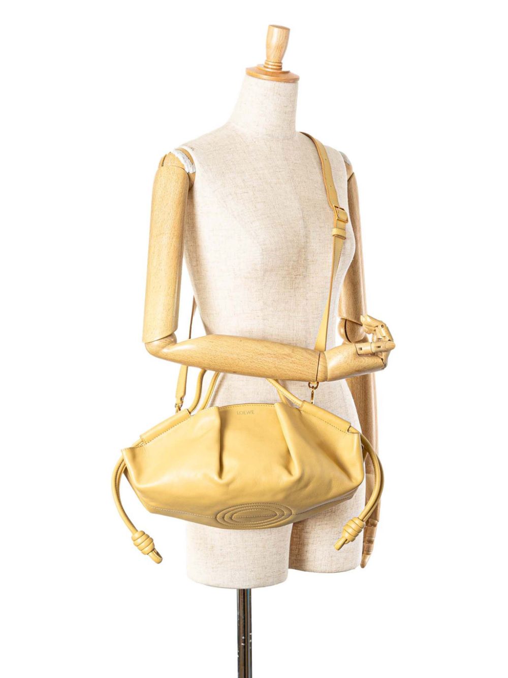 Loewe Pre-Owned 2010-2024 Small Leather Paseo satchel - YELLOW