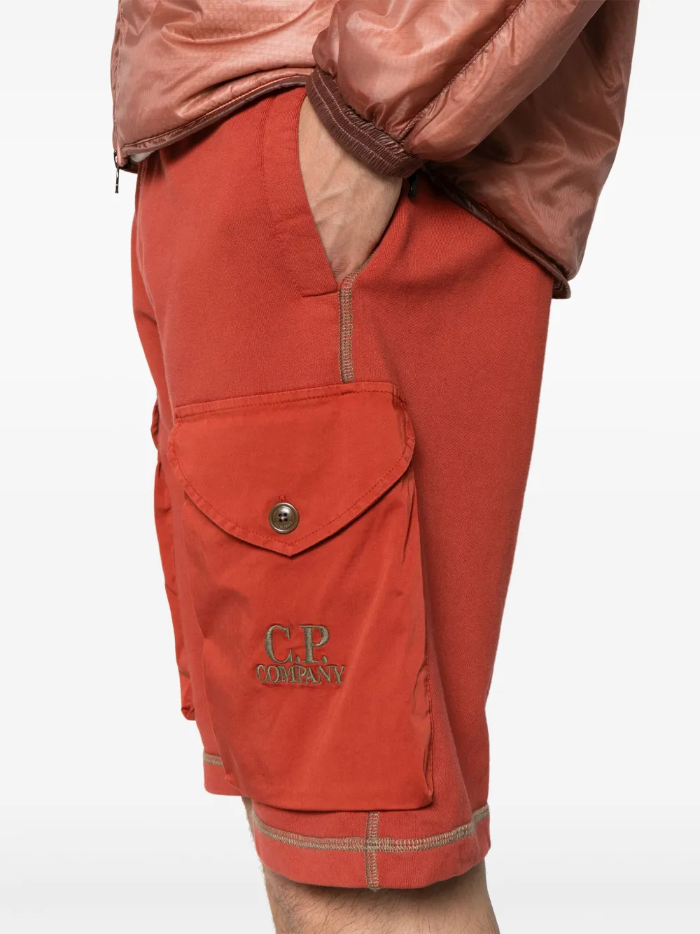 C.p. Company Diagonal Fleece Cargoshorts In Braun