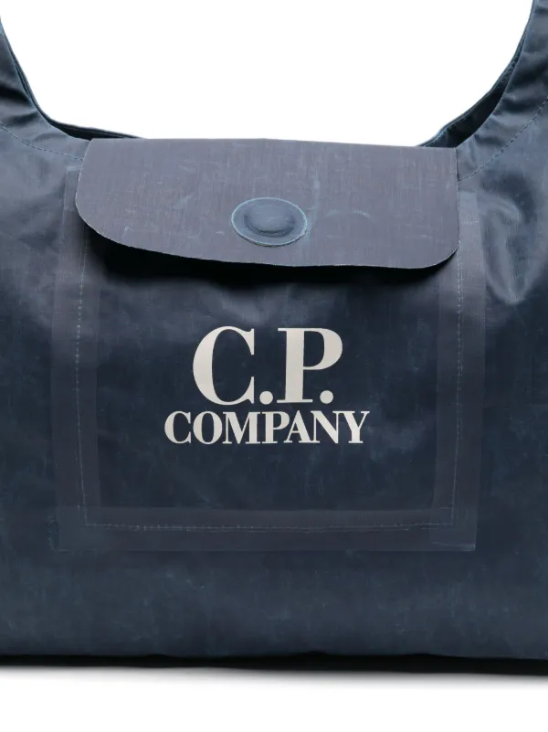 cp company ショルダーバッグ ブルー C.P. Company ロゴ ショルダーバッグ | ブルー | FARFETCH JP
