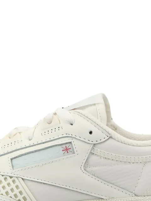 Reebok 클럽 C 85 "화이트" 스니커즈