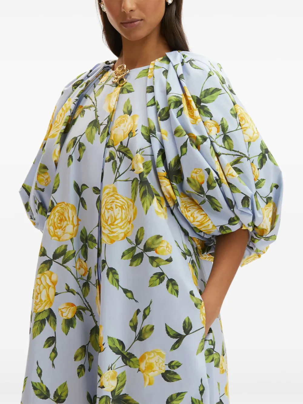 Shop Oscar De La Renta English Rose Kaftan In Blue