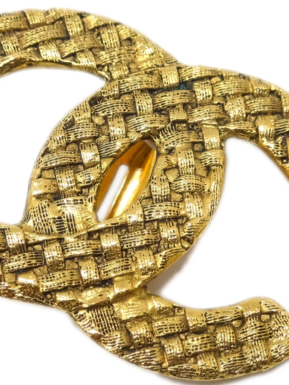 Pre-owned Chanel 1990-2000s Cc Clip-on Earrings In Gold