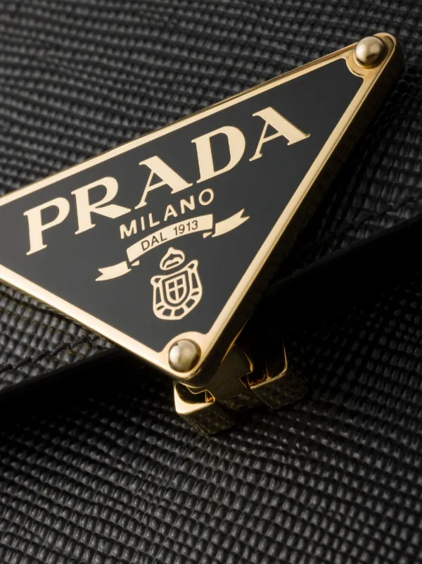 Prada レザーショルダーバッグ | ブラック | FARFETCH JP Prada レザーショルダーバッグ | ブラック | FARFETCH JP