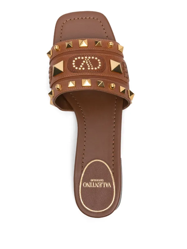 ◆VALENTINO◆ Vロゴ シグネチャー オープントゥ サンダル Valentino Garavani Vロゴ シグネチャー サンダル | ブラック