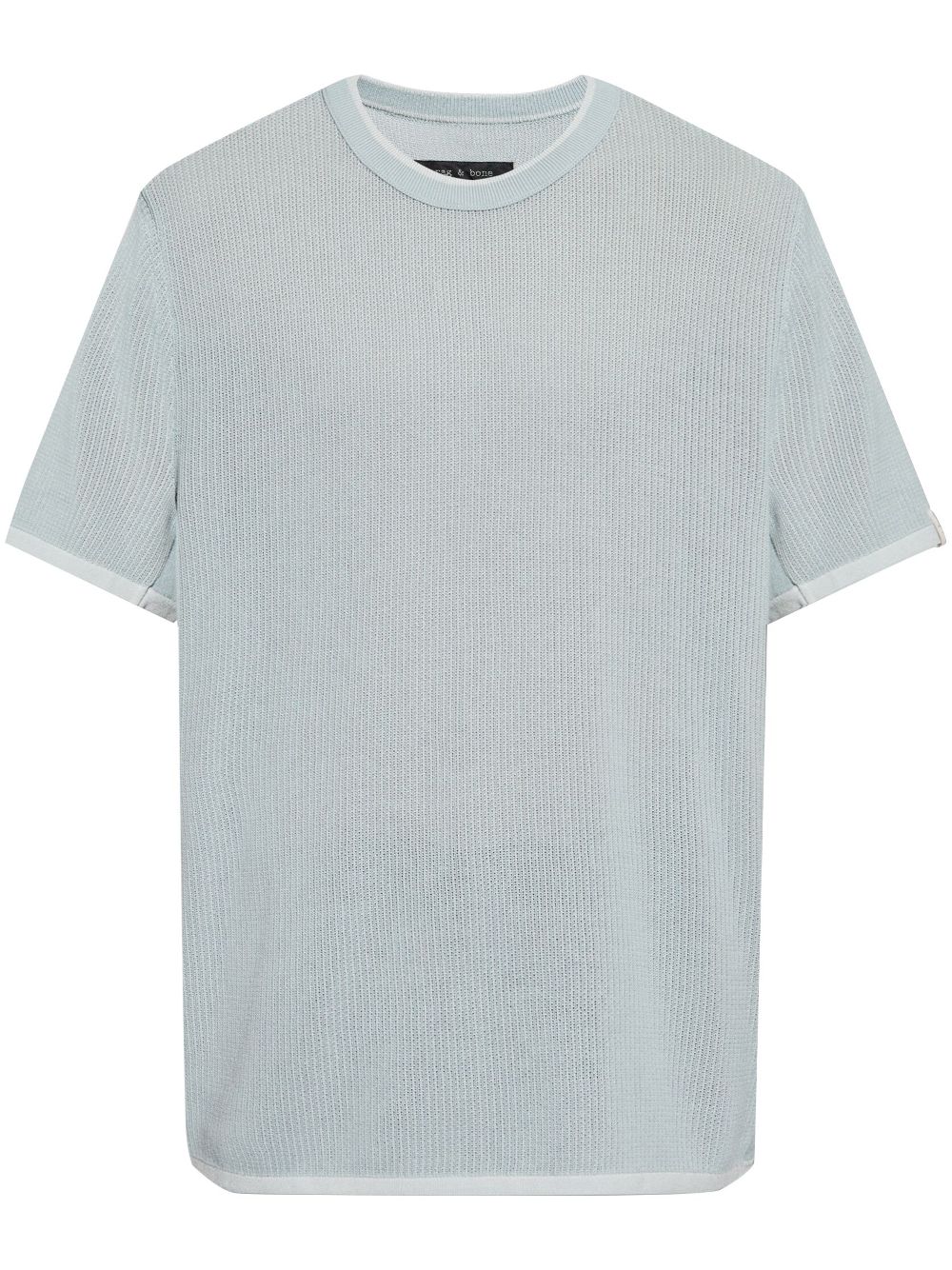 short-sleeved T-shirt