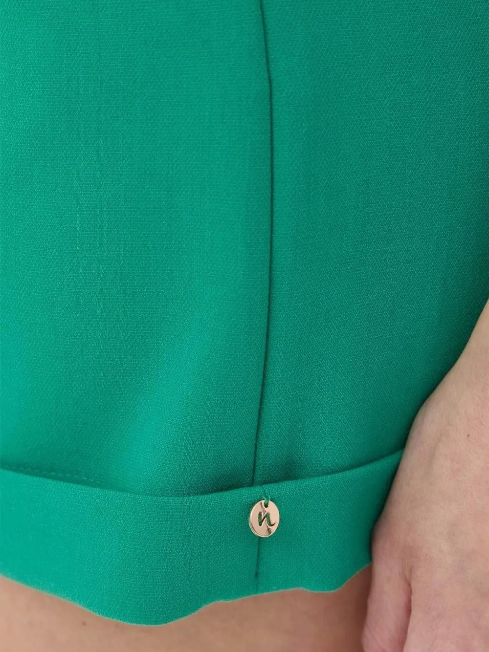 NISSA Formele shorts met manchetten Groen