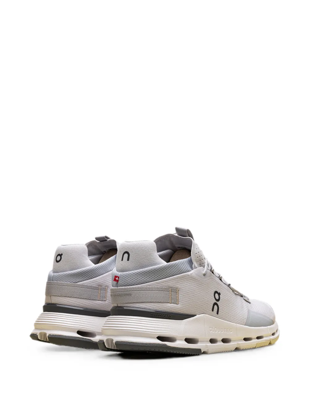 On Cloudnova 2 sneakers Beige