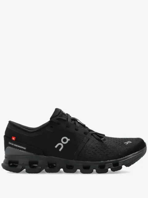 On Eclipse trainers