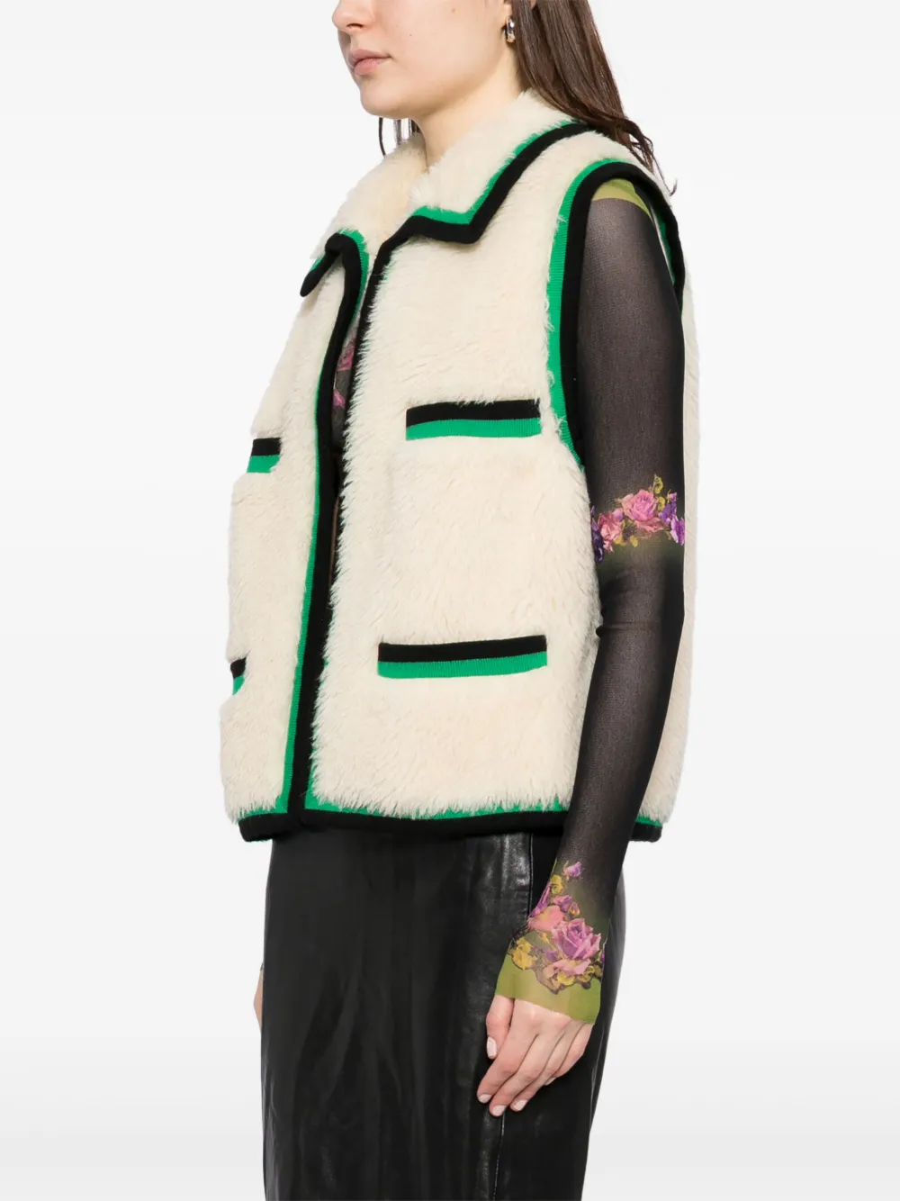Pre-owned Chanel 1994 Sleeveless Vest Jacket In White