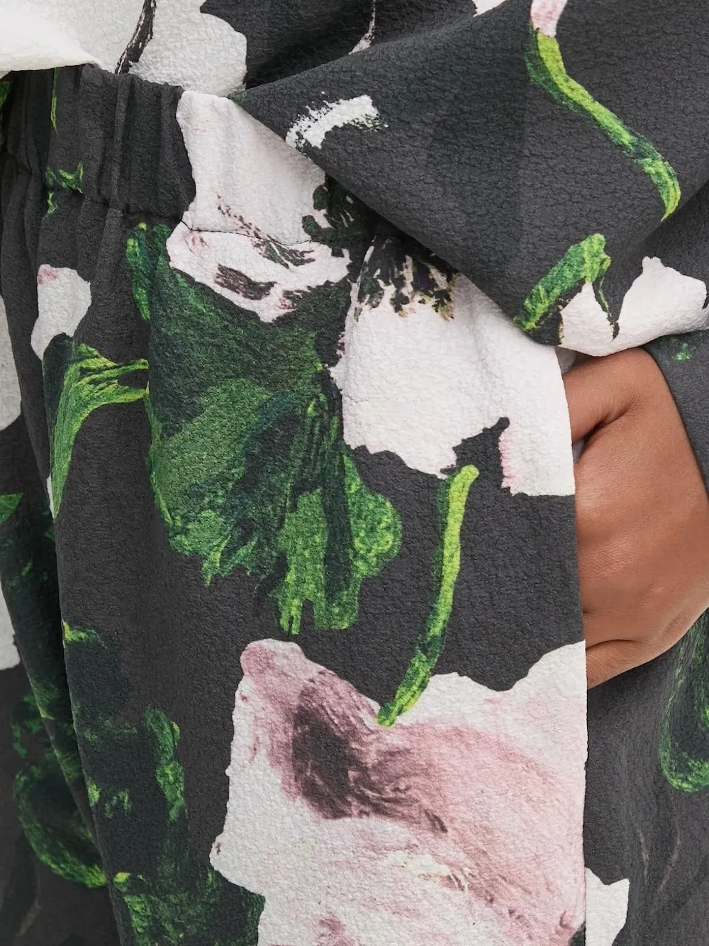 Stine Goya Broek met bloemenprint Zwart