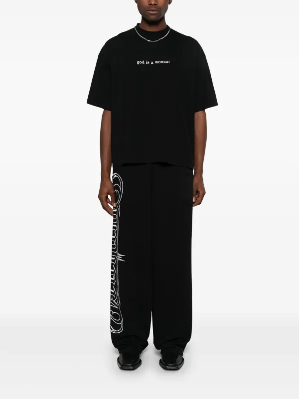 【VETEMENTS】ブラックGod Is A WomanクロップドボクシーTシャツ 27854678_57829688_600.jpg