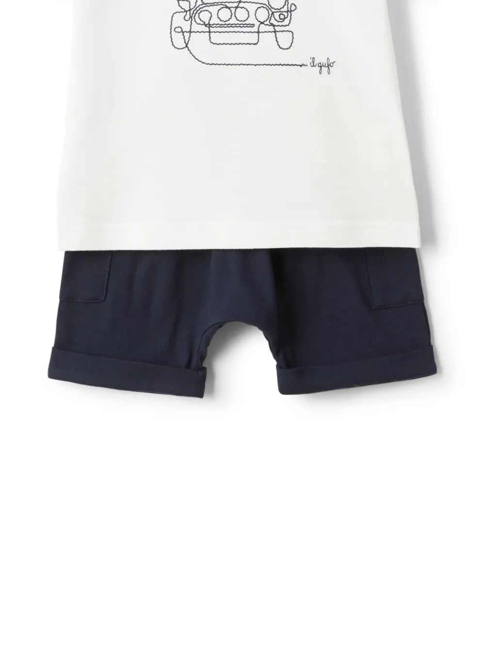 Il Gufo T-shirt en cargo shorts Wit