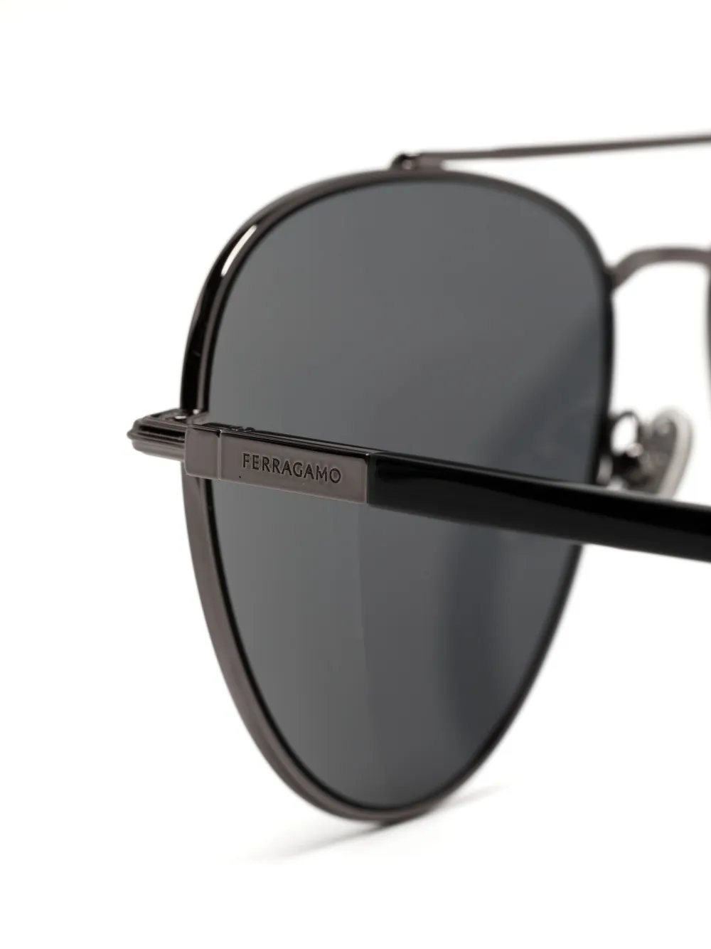 Ferragamo SF316S zonnebril met rond montuur Zwart