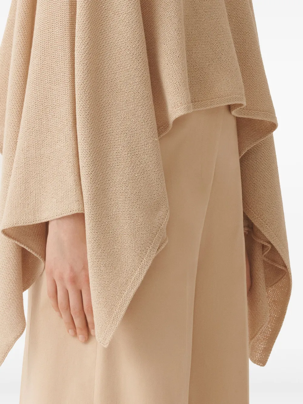 Fabiana Filippi Fijngebreide cape Beige