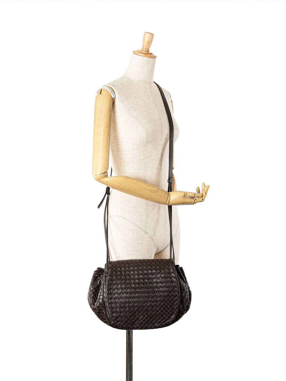 Bottega Veneta Pre-Owned 2011 Nappa Intrecciato Flap crossbody bag - Brown