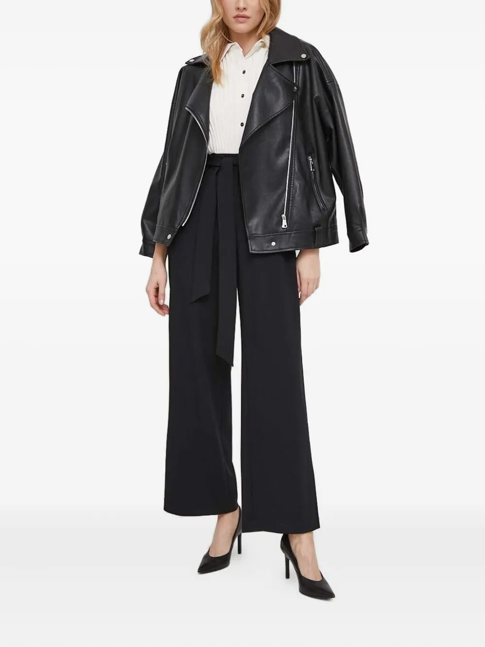 DKNY プリーツパネル ジャンプスーツ - ブラック DKNY プリーツパネル ジャンプスーツ - ブラック