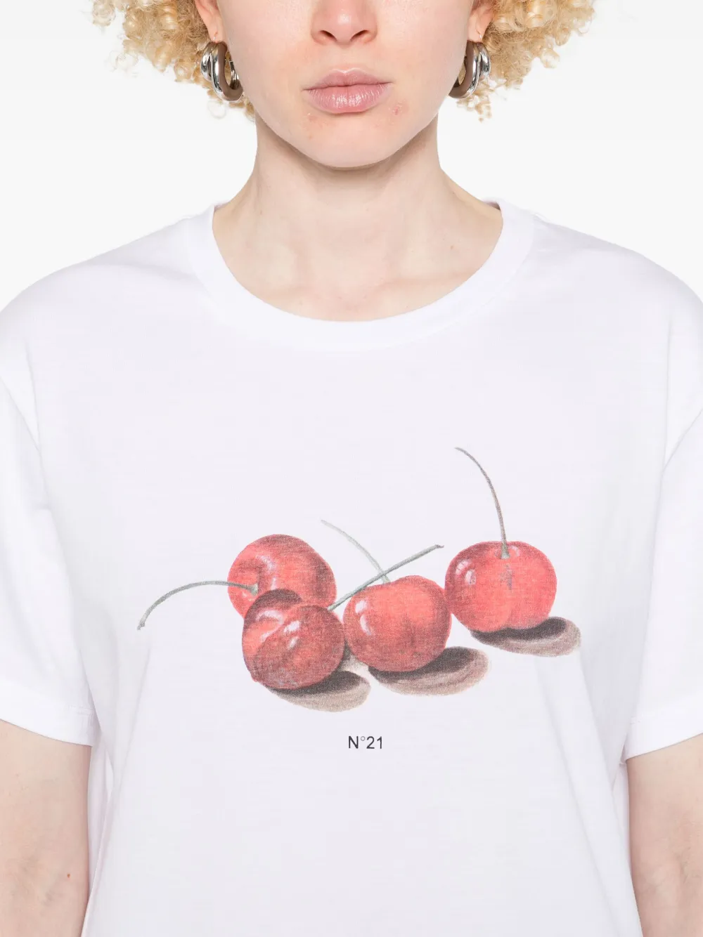 Shop N°21 Cherry-print T-shirt In White