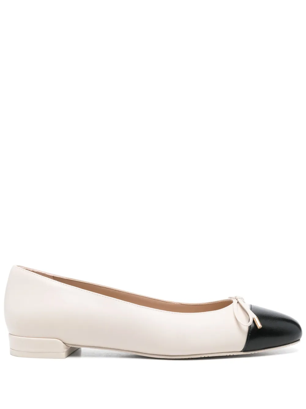 Stuart Weitzman Sleek Bow ballerina's Beige