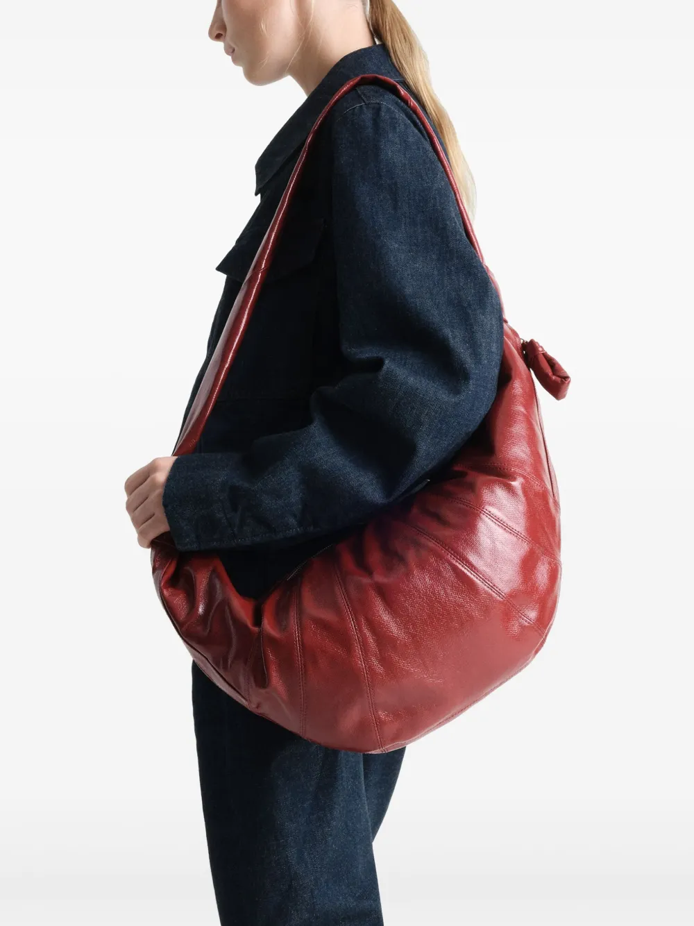 LEMAIRE large Croissant shoulder bag | Men | Image 2