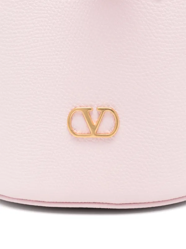 Valentino Garavani Vロゴ バケットバッグ | ピンク | FARFETCH JP