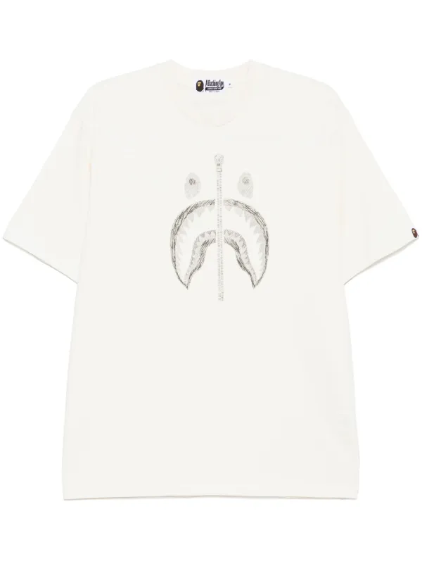 A BATHING APE® ロゴ Tシャツ | ニュートラル | FARFETCH JP