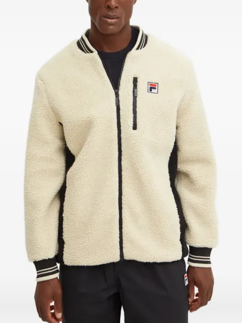 Fila veste Leubsdorf