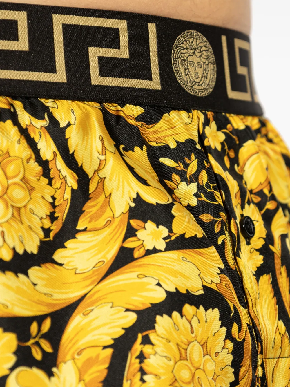 Versace Shorts met Barocco-print Zwart