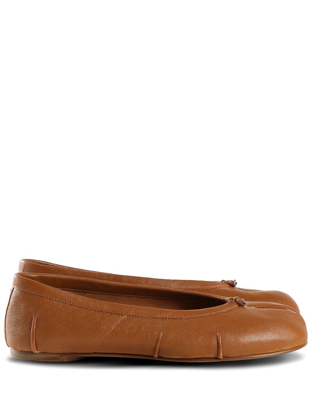 Tabi ballet flats