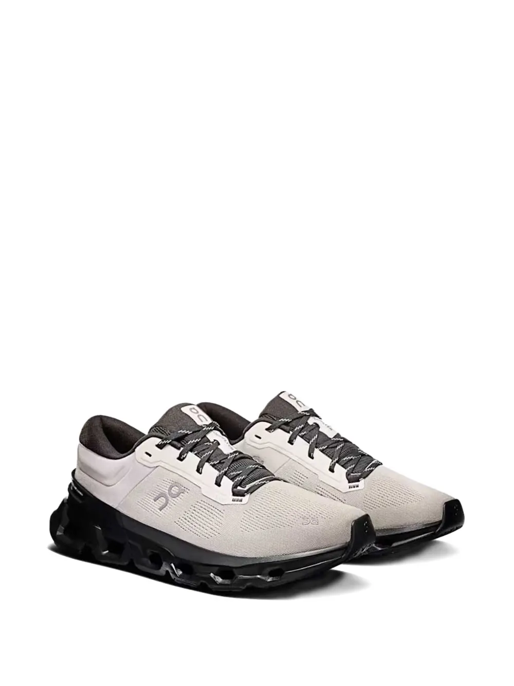 On Running Cloudflyer 5 "Wolf/Black" sneakers | Performance Trainers | Image 2