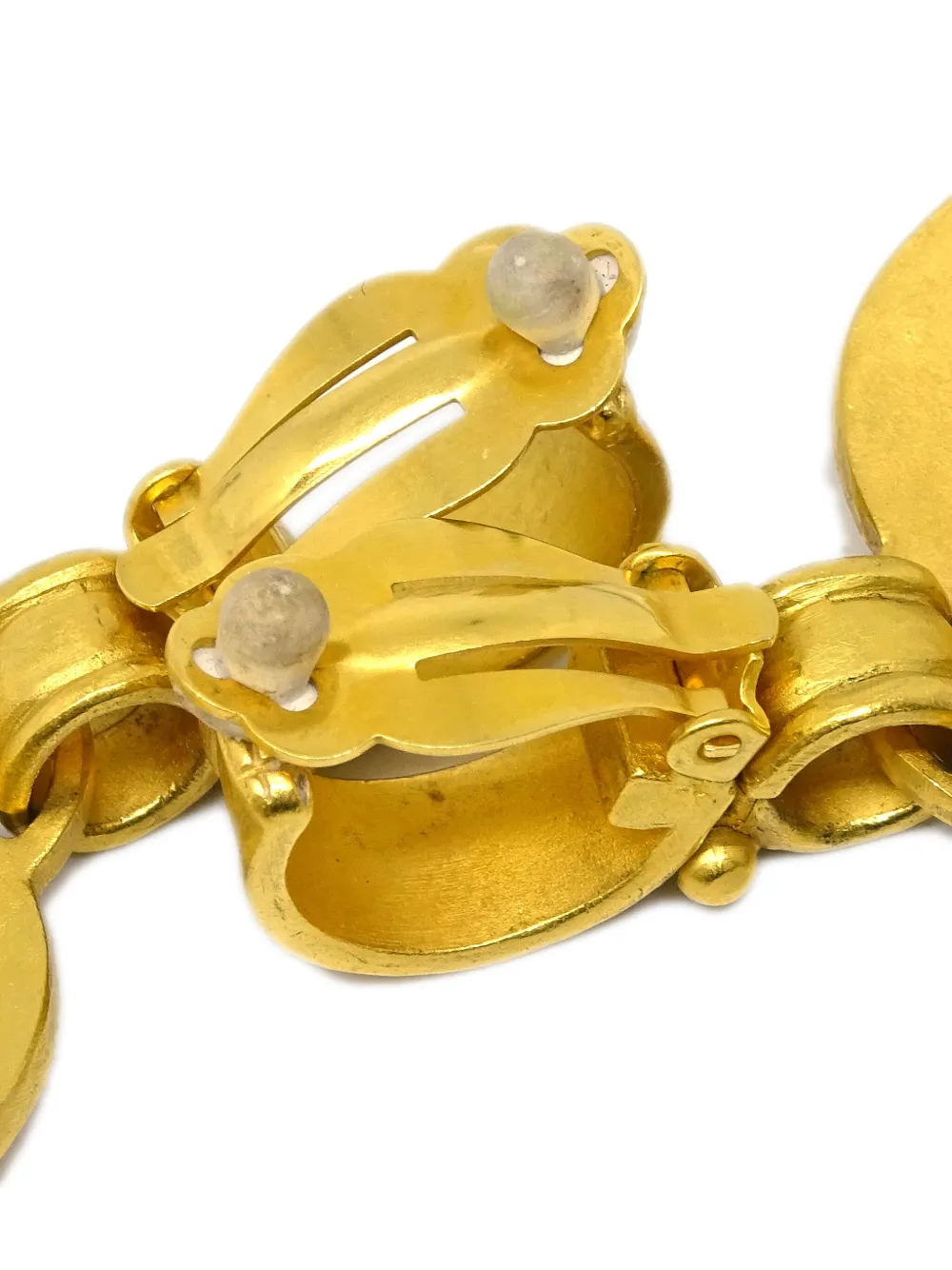 Pre-owned Chanel 1995 Heart Clip-on Earrings In Gold