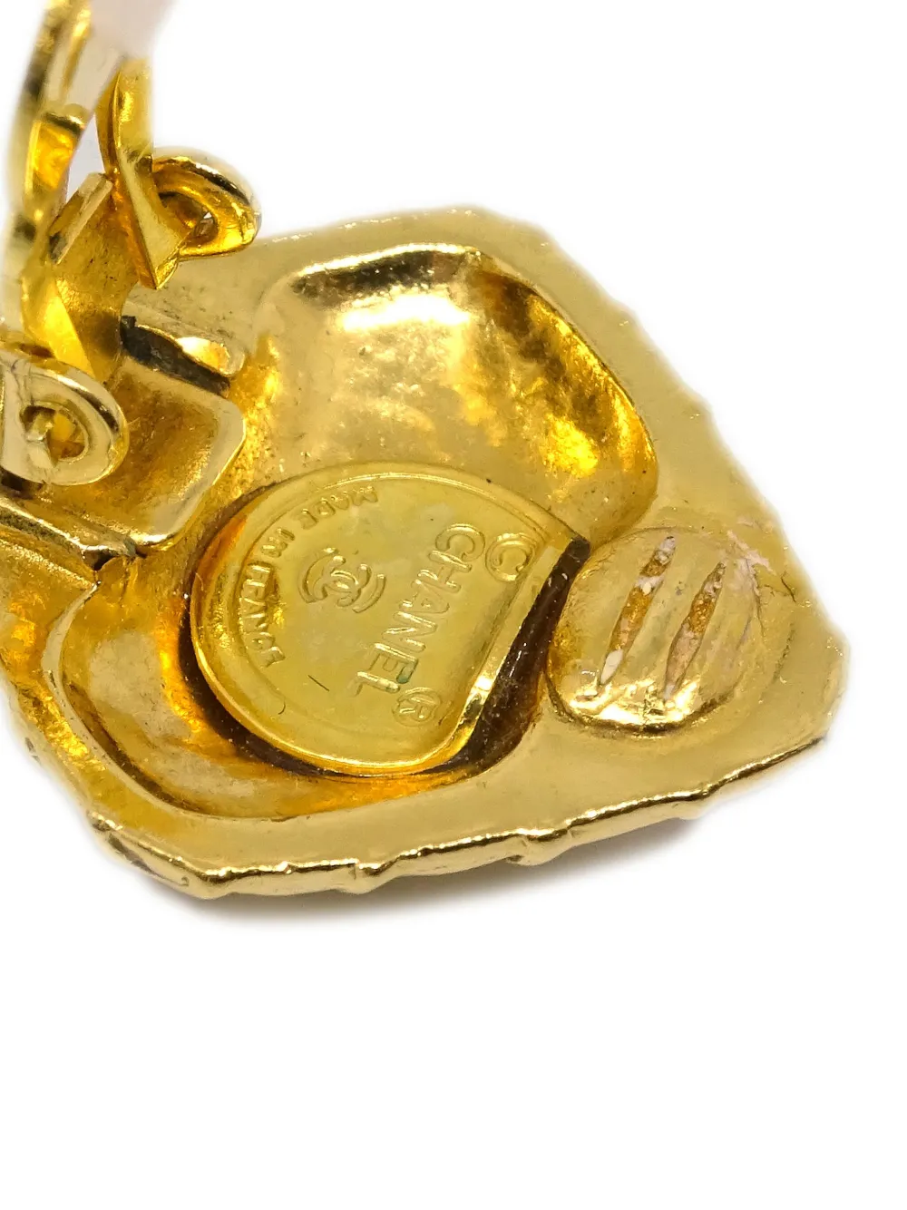 Pre-owned Chanel 1990-2000s Logo Drop Clip-on Earrings In Gold
