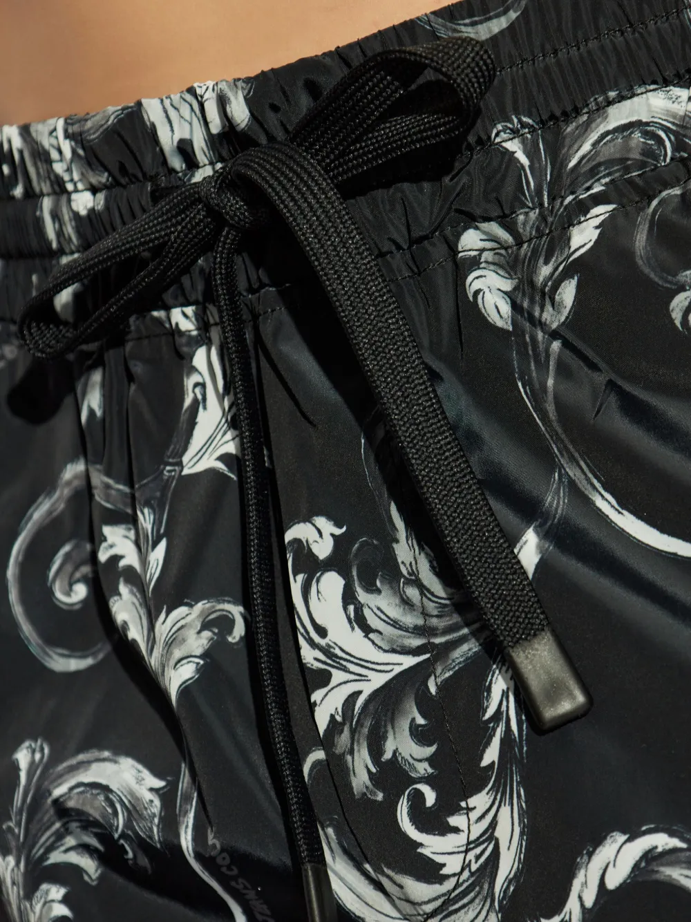 VERSACE JEANS COUTURE BAROCCO SHORTS