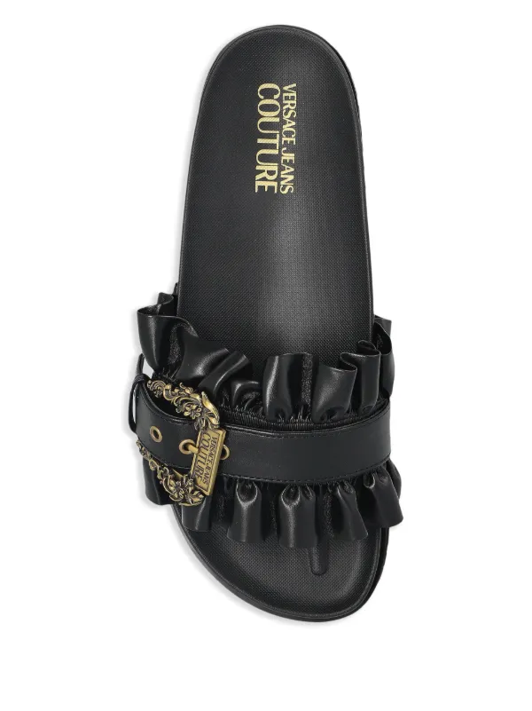 【関税込み】Versace Jeans Couture フラットサンダル Versace Jeans Couture ロゴ サンダル | ブラック | FARFETCH JP
