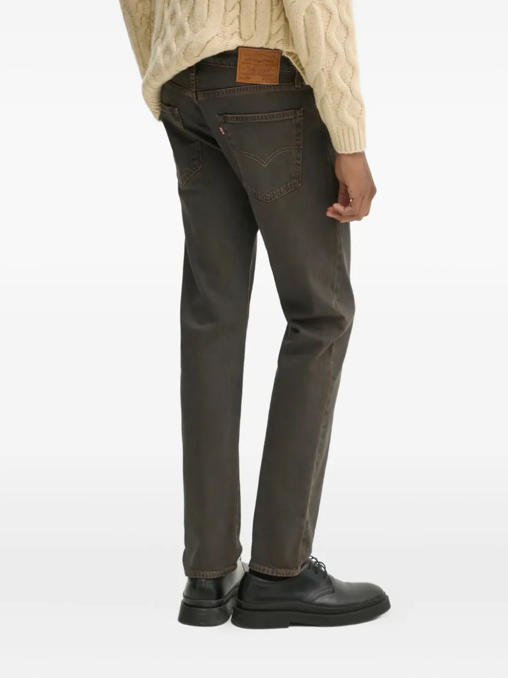 Levi's 502 jeans met logopatch Bruin
