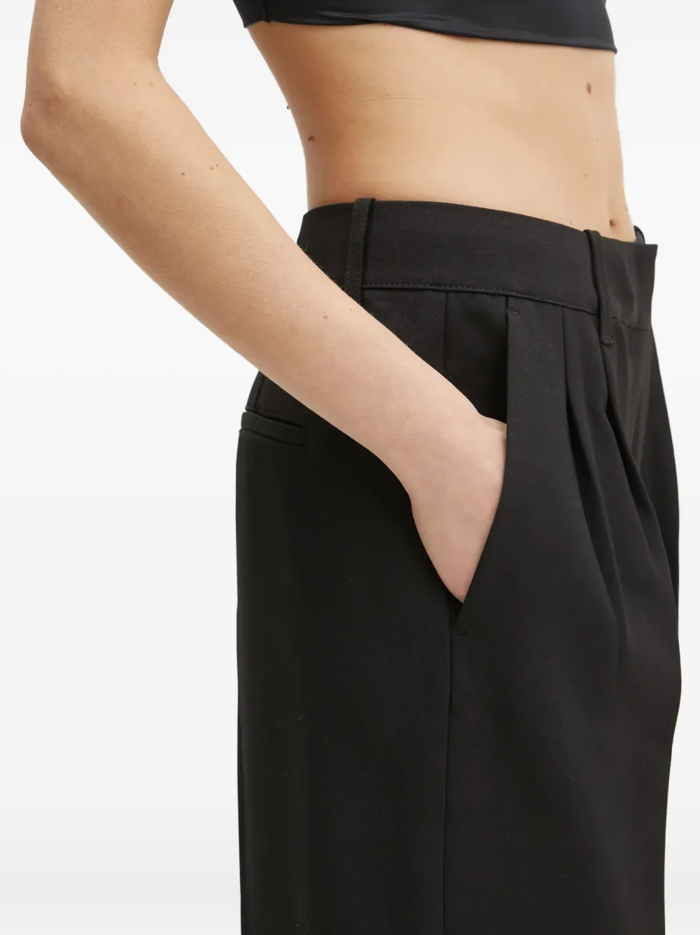 Guess Usa Pleat-detail Trousers In Black