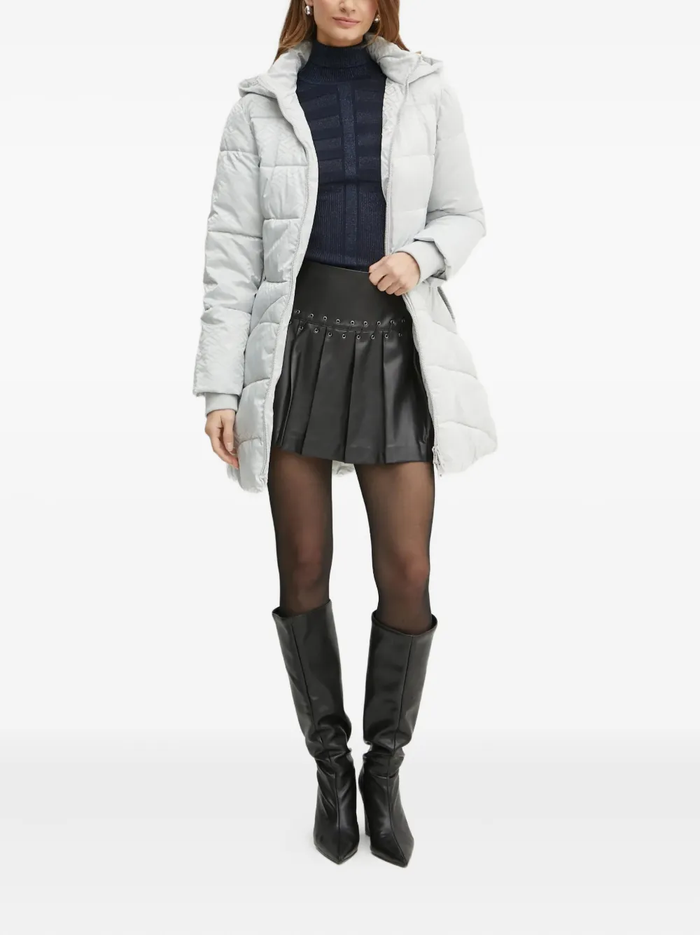 GUESS USA chamarra con cinturón y capucha | Chamarras capitonadas | Image 2