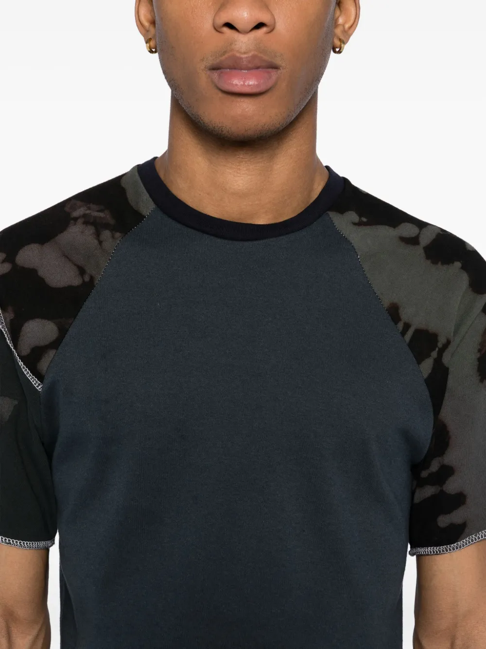 Stain Shade Graphic T-shirt In Blue