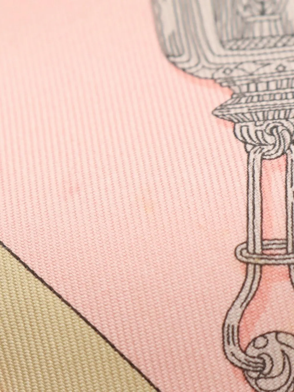 Pre-owned Hermes 2010s Merveilleuses Lanternes Scarf In Pink