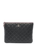 CHANEL Pre-Owned 2019 CC quilted clutch bag - Black