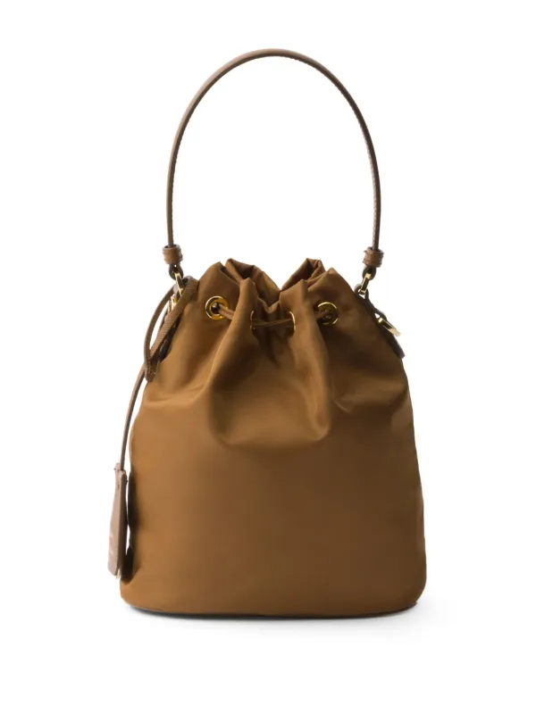 ☆送料・関税込☆PRADA★Re-Edition 1978 バケットバッグ★ Prada Re-Edition 1978 Bucket Bag | Blue | FARFETCH